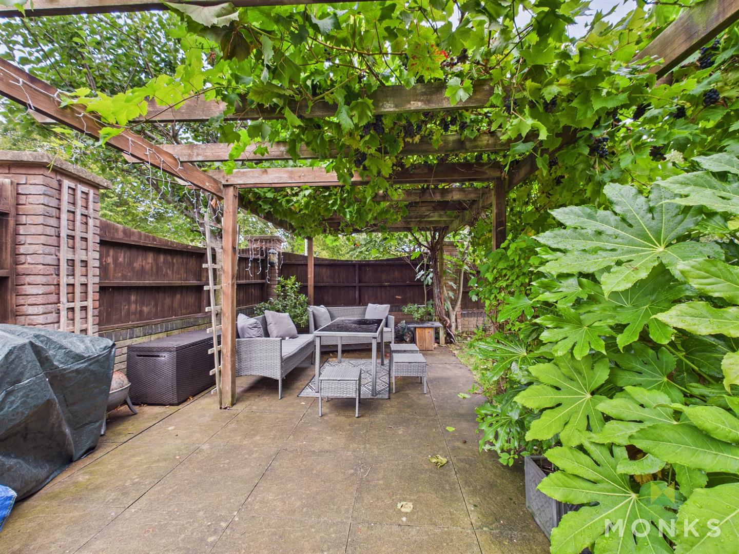 1 Oswalds Close, Oswestry, SY11 2TD For Sale 1 Oswalds Close, Oswestry, SY11 2TD For Sale